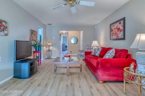 Living - 9 Brooke Rd, Brick, NJ 08724 photo 3 of 3