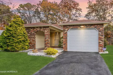 53 Blue Ridge Dr, Brick, NJ 08724
