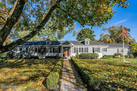 55 Elm Ln, Shrewsbury, NJ 07702
