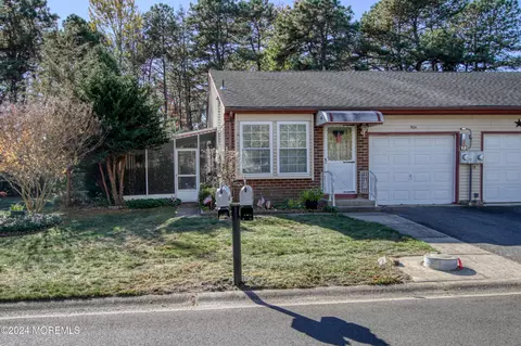 50 Sunset Rd #A, Whiting, NJ 08759