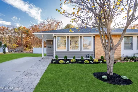 2205 Hovsons Blvd, Toms River, NJ 08753