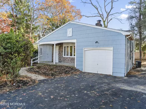 321 Float Ave, Stafford, NJ 08050