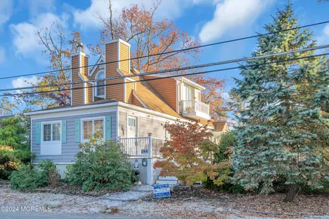 344 E Point Pleasant Ave, Ocean Gate, NJ 08740