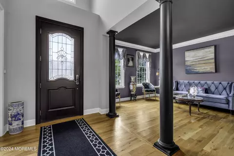 Entry Way - 16 Lighthouse Ct, Brick, NJ 08723 photo 2 of 12