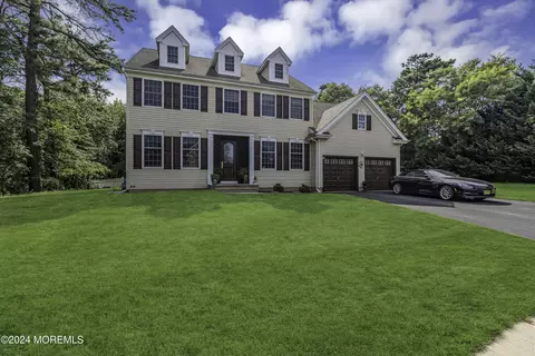 Exterior - 16 Lighthouse Ct, Brick, NJ 08723 photo 2 of 18