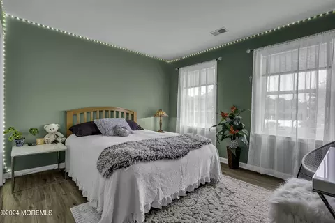 Bedroom - 16 Lighthouse Ct, Brick, NJ 08723 photo 1 of 5