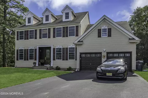 Exterior - 16 Lighthouse Ct, Brick, NJ 08723 photo 3 of 18