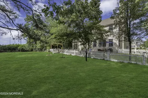 Exterior - 16 Lighthouse Ct, Brick, NJ 08723 photo 16 of 18