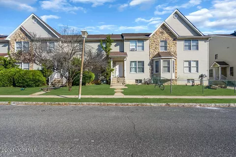 21 Kletsk Hill Rd, Lakewood, NJ 08701