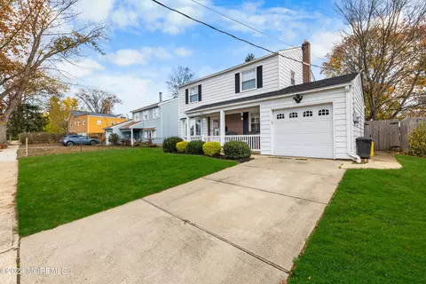 13 Brentwood Ave, Freehold, NJ 07728
