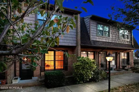 321 Spring St #3, Red Bank, NJ 07701