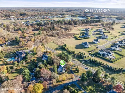 2 Deercrest Dr, Holmdel, NJ 07733 photo 4
