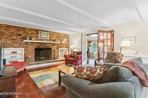 2 Deercrest Dr, Holmdel, NJ 07733 photo 17