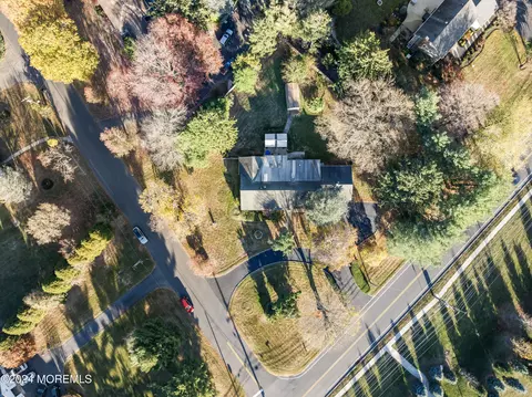 2 Deercrest Dr, Holmdel, NJ 07733 photo 33