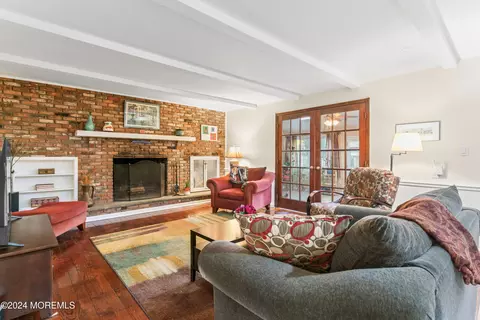 2 Deercrest Dr, Holmdel, NJ 07733 photo 15