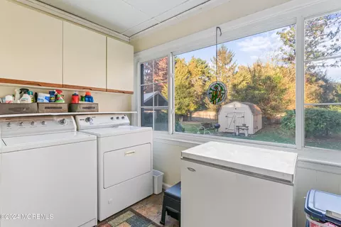 2 Deercrest Dr, Holmdel, NJ 07733 photo 29
