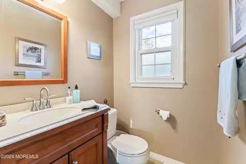 2 Deercrest Dr, Holmdel, NJ 07733 photo 22