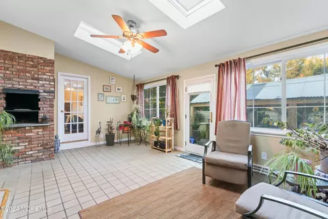 2 Deercrest Dr, Holmdel, NJ 07733 photo 19