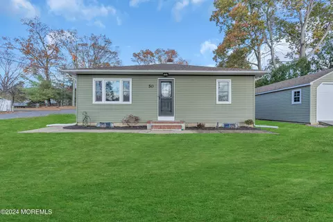 50 N Lakeside Ave, Jackson, NJ 08527