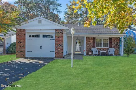 73 Seaview Ave, Brick, NJ 08723