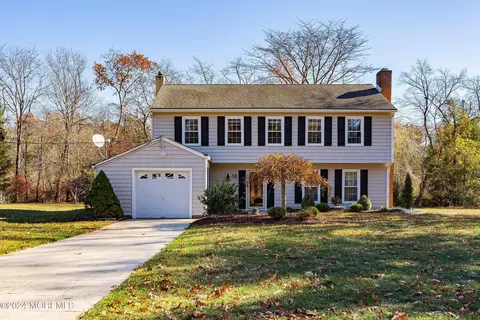 18 Bock Blvd, Howell, NJ 07731
