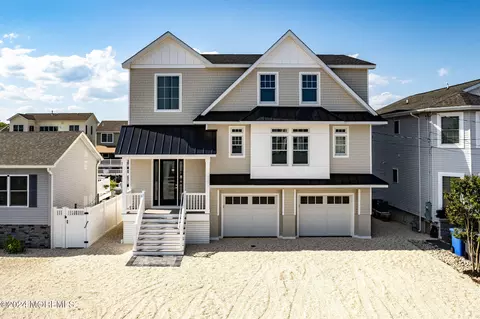 20 Dorothy Dr, Manahawkin, NJ 08050