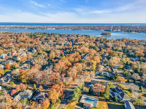View/Area - 1113 Riverview Dr, Brielle, NJ 08730 photo 5 of 6