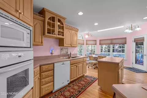 Kitchen - 1113 Riverview Dr, Brielle, NJ 08730 photo 1 of 5