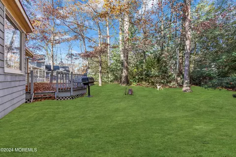 Exterior - 1113 Riverview Dr, Brielle, NJ 08730 photo 6 of 15