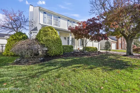 26 Hackemore St, Burlington, NJ 08016