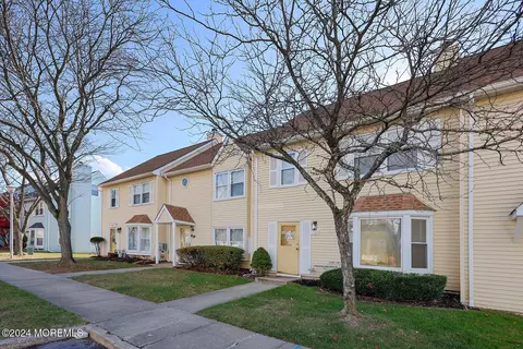 17 Forge Ct #80, Jackson, NJ 08527 photo 3