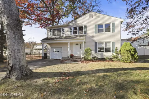 226 Delaware Ave, Oakhurst, NJ 07755