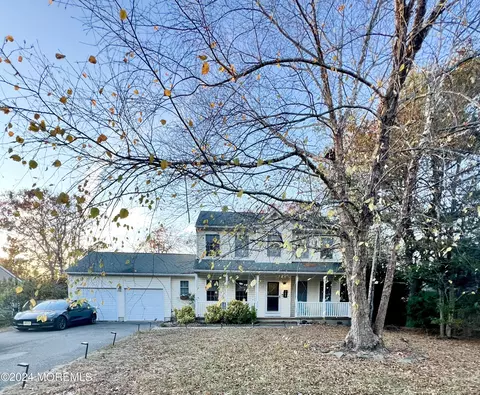 268 Pulley Ave, Manahawkin, NJ 08050