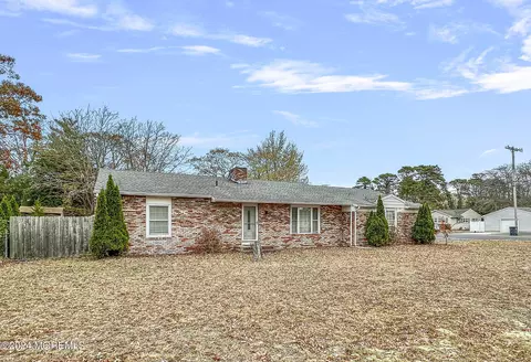 200 Silver Bay Rd, Toms River, NJ 08753