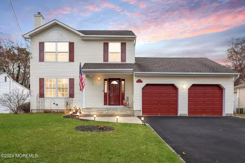 529 Azalea Dr, Brick, NJ 08724