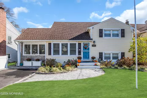 1128 Hollywood Blvd, Point Pleasant, NJ 08742