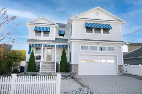 307 Boston Ave, Point Pleasant Beach, NJ 08742