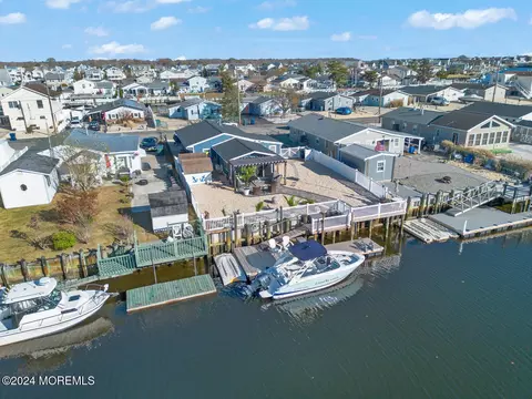 26 S Los Angeles Dr, Little Egg Harbor, NJ 08087