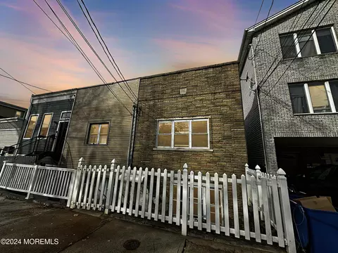 227 Terrace Ave, Jersey City, NJ 07307