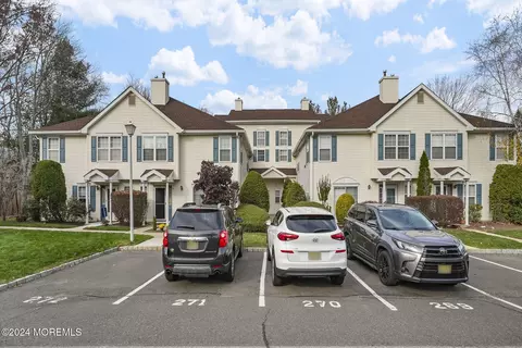 1159 Roseberry Ct, Morganville, NJ 07751