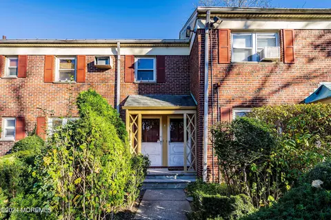 500 S Center St #1003, Orange, NJ 07050