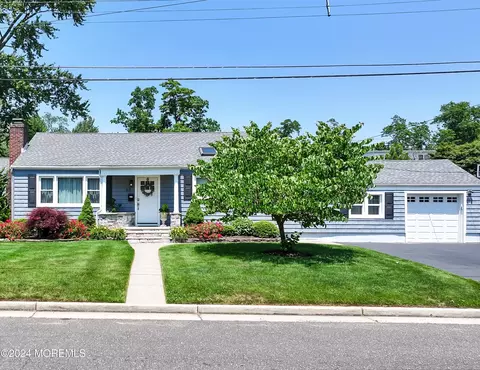 63 Campbell St, Red Bank, NJ 07701
