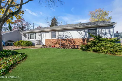 508 Longboat Ave, Beachwood, NJ 08722