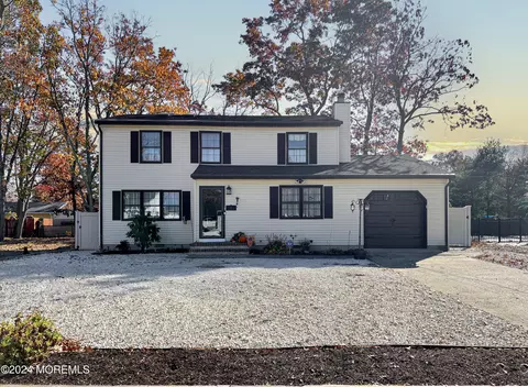 39 Bay Laurel Dr, Brick, NJ 08723