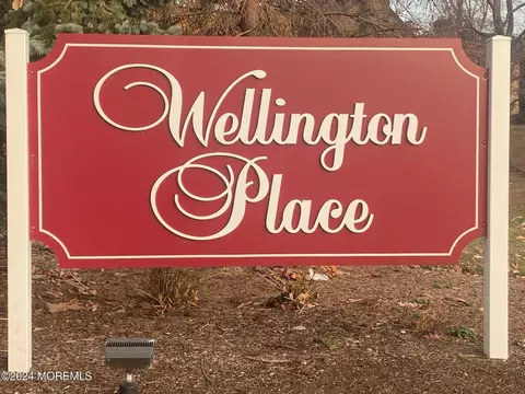 601 Wellington Pl, Aberdeen, NJ 07747