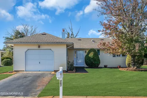 267 Charlotteville Dr N, Toms River, NJ 08757