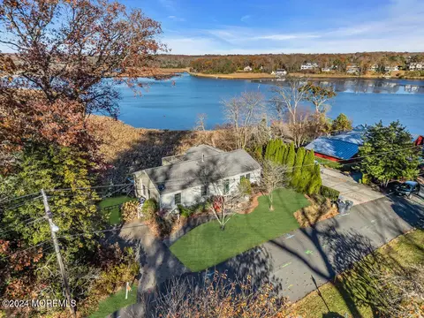 747 Thiele Rd, Brick, NJ 08724