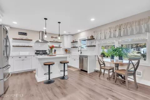547 Winding River Rd, Brick, NJ 08724 photo 6