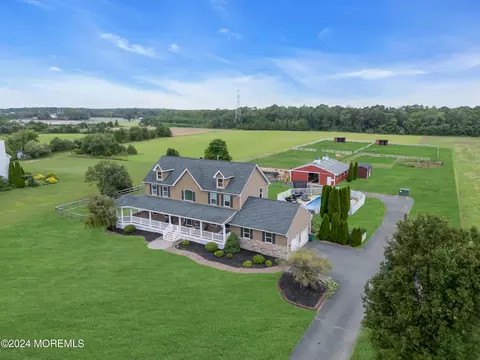215 E Colliers Mill Rd, New Egypt, NJ 08533