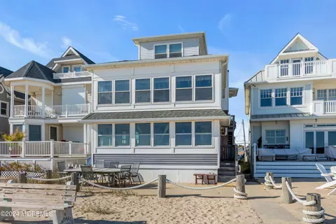 106 1st Ave, Manasquan, NJ 08736